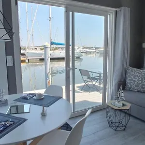  Botel Marina Degli Estensi Floating Italien
